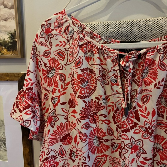 W5 floral blouse - Picture 3 of 6